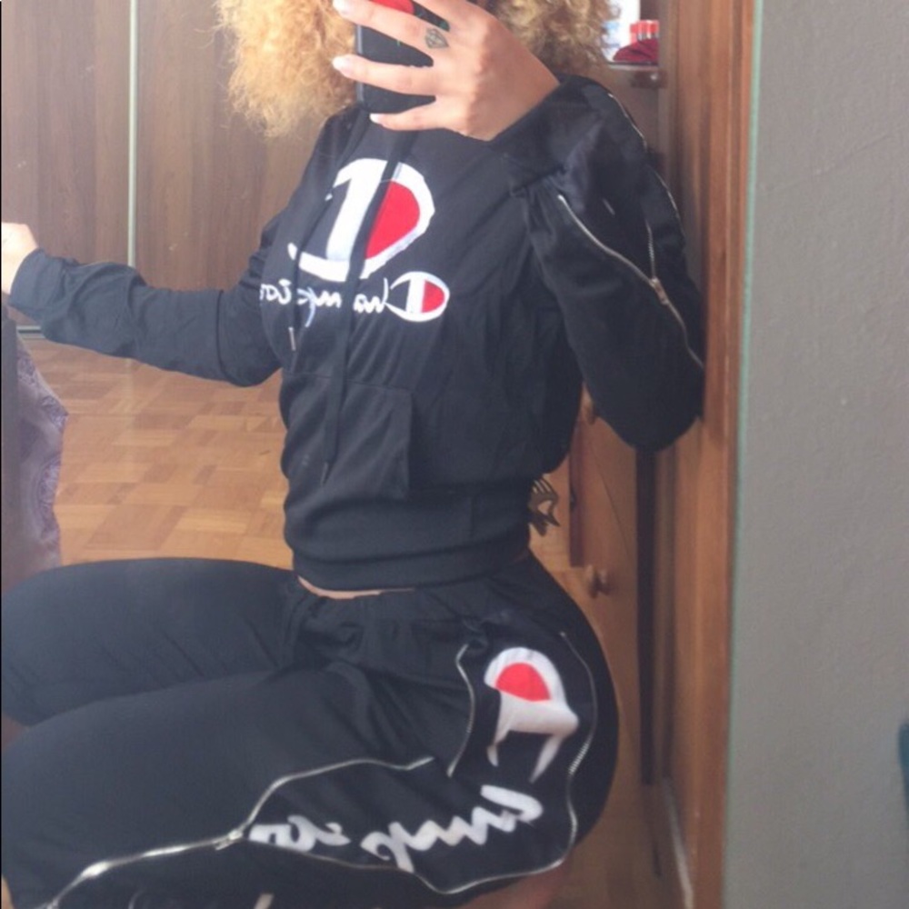 WOMENS CHAMPION TRACKSUIT / Sweater & Pants - Picture 2 of 4